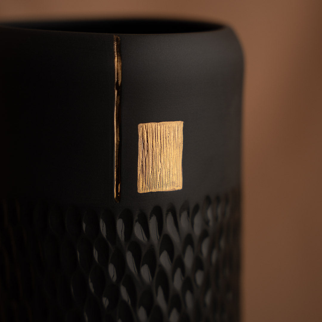 Bokor, mala vaza, tri boje