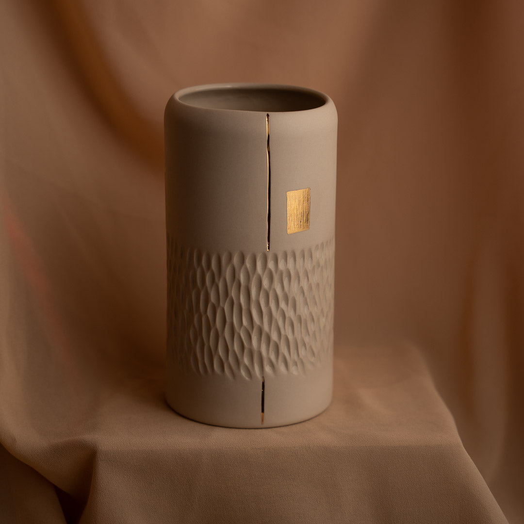 Bokor, mala vaza, tri boje