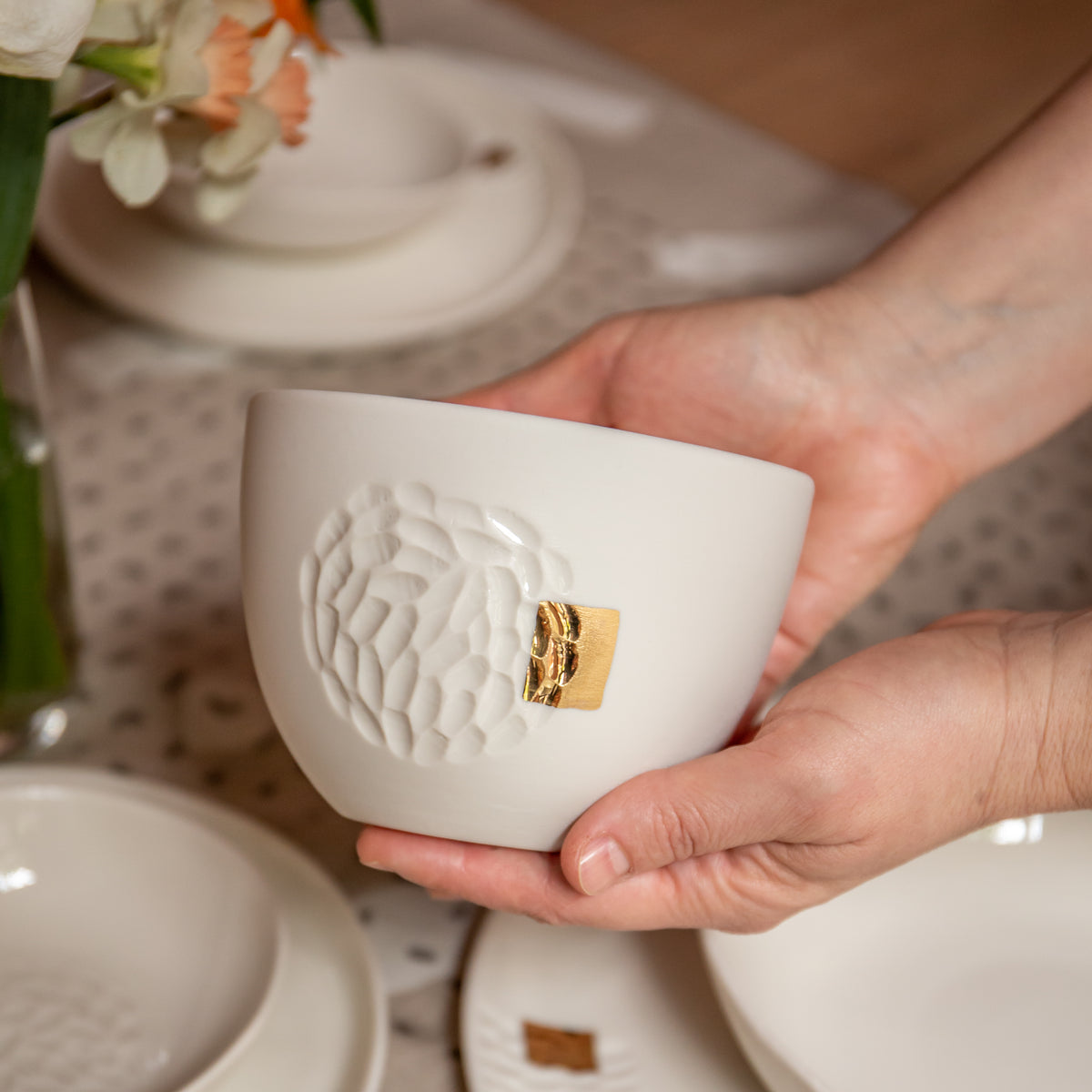 Blanche cup, two sizes