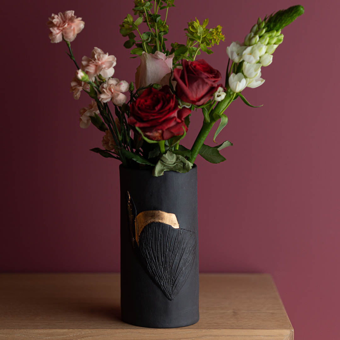 Vida Vase, Black, Two Sizes