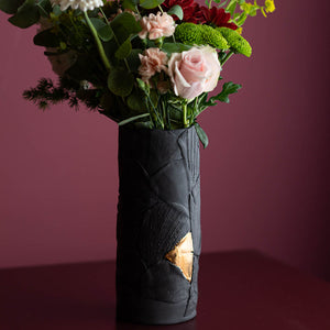 Vida Vase, Black, Two Sizes