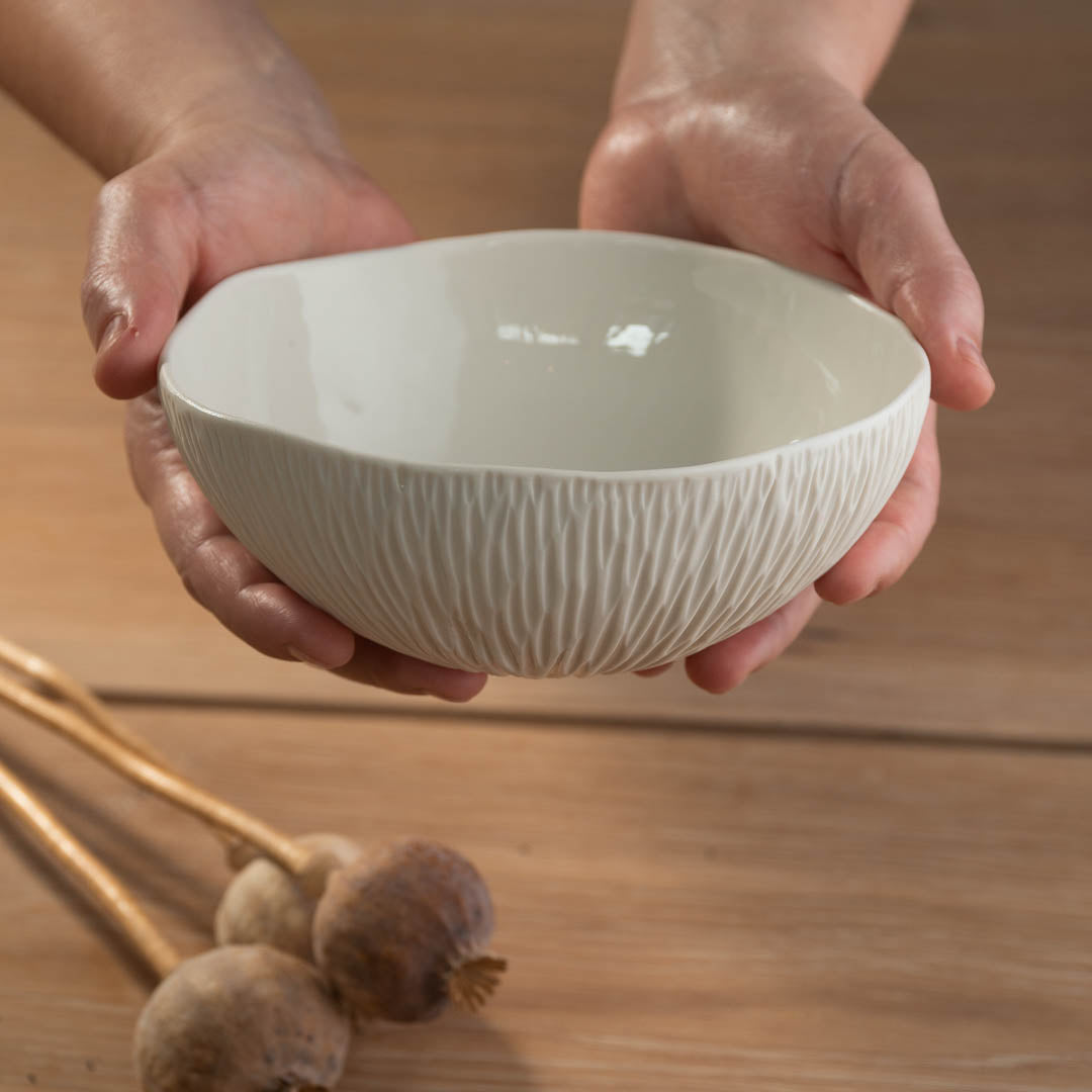 Orah Bowl, two sizes, two colors - Medium / White